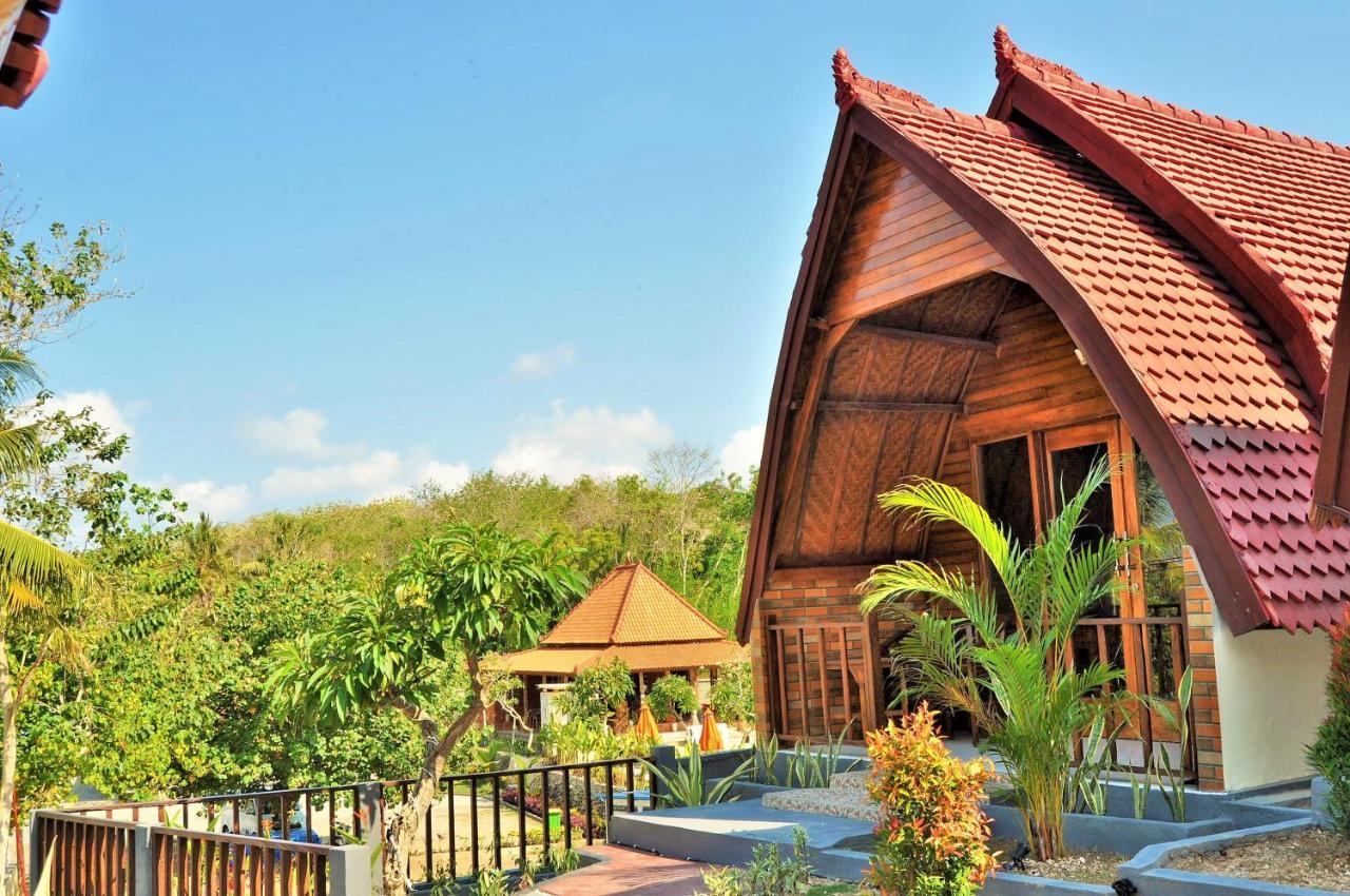 Surya Chandra Beach Bungalow Batununggul Εξωτερικό φωτογραφία