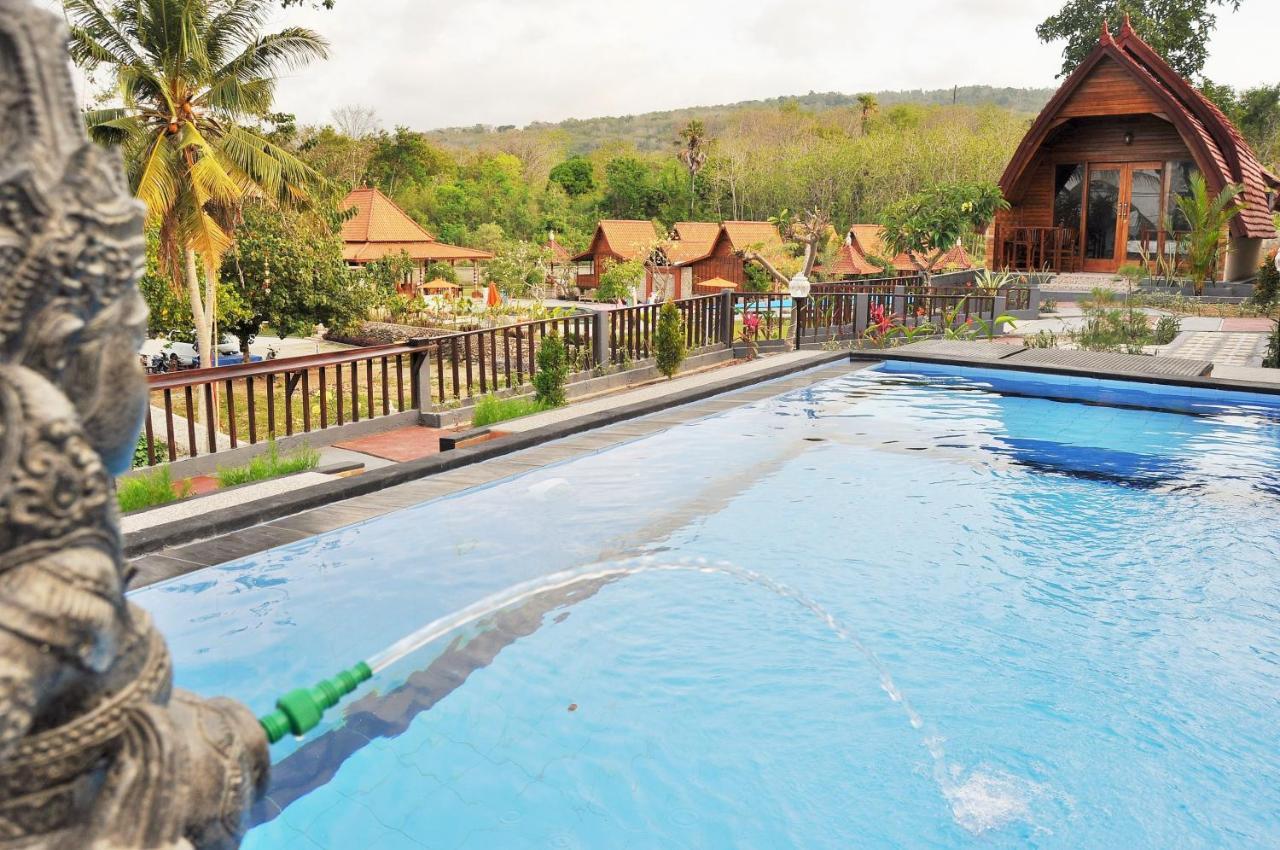 Surya Chandra Beach Bungalow Batununggul Εξωτερικό φωτογραφία