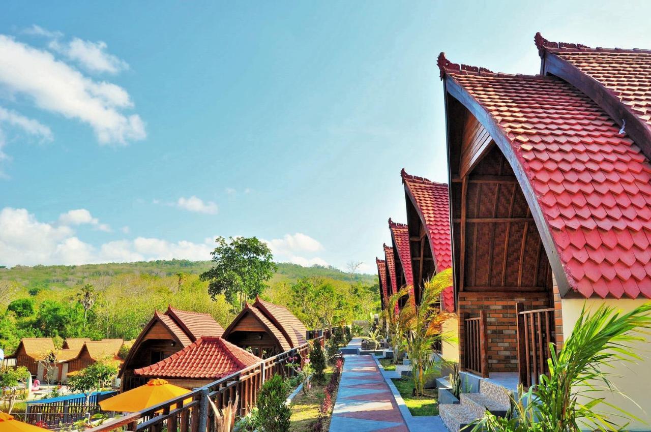 Surya Chandra Beach Bungalow Batununggul Εξωτερικό φωτογραφία